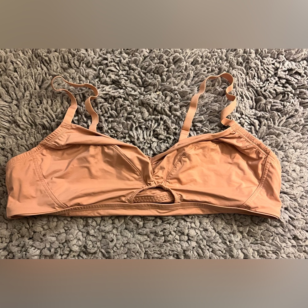 Nude soft bra